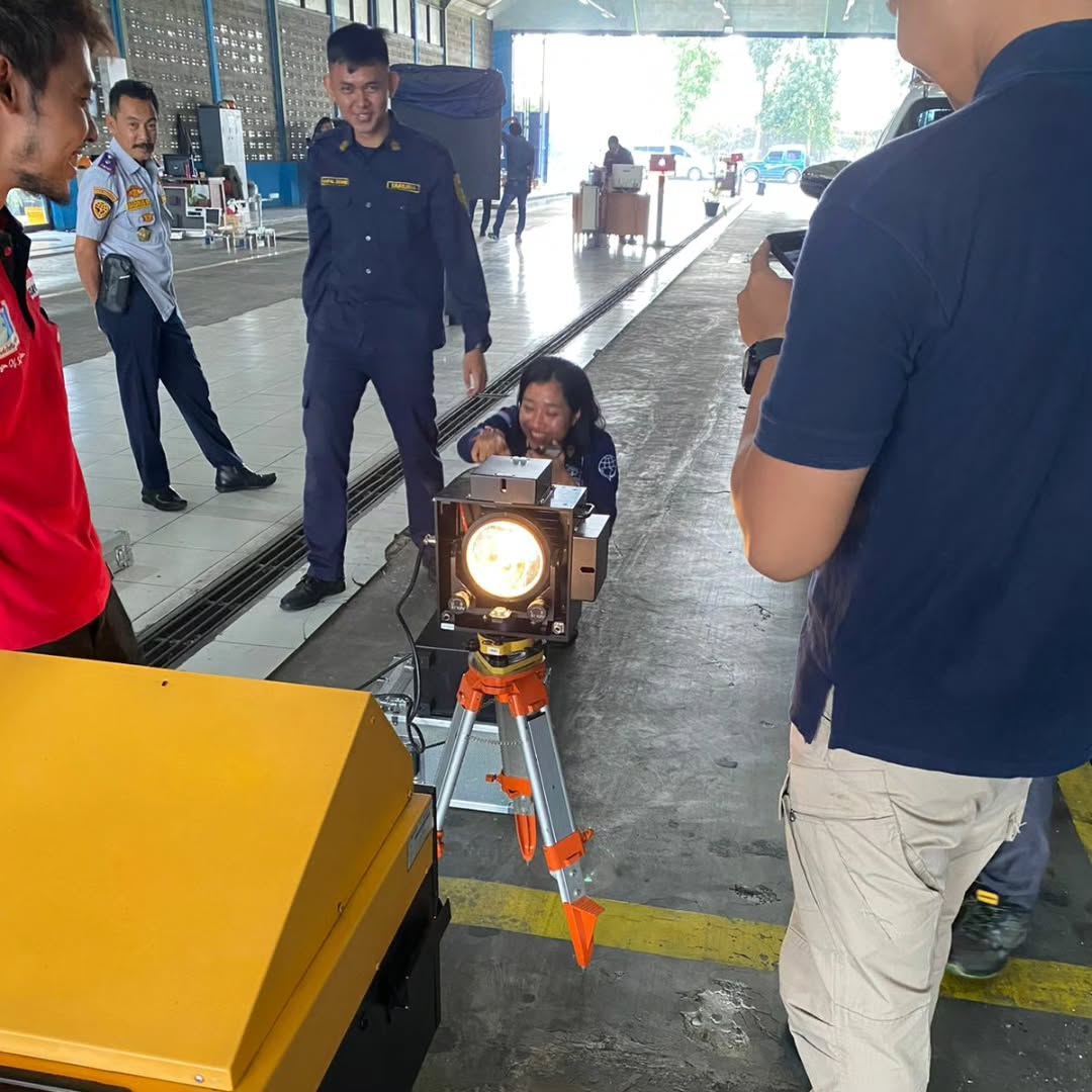 KALIBRASI PERALATAN PENGUJIAN KENDARAAN BERMOTOR