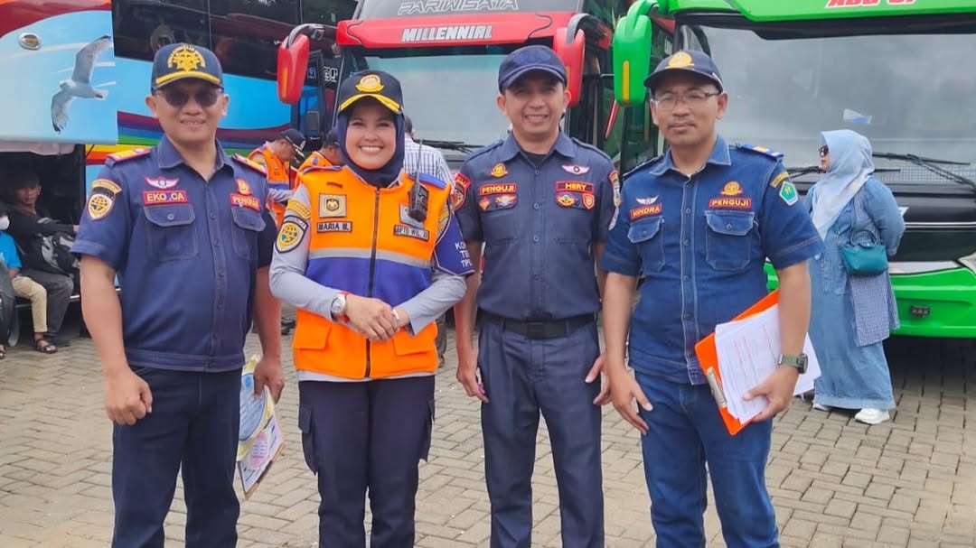 Giat RampCheck di penghujung tahun 2024 bersama Direktur Angkutan Jalan beserta Dishub Provinsi Jatim, Dishub Batu dan Polresta Batu di Lokasi Santera delafonte, Jatimpark 1