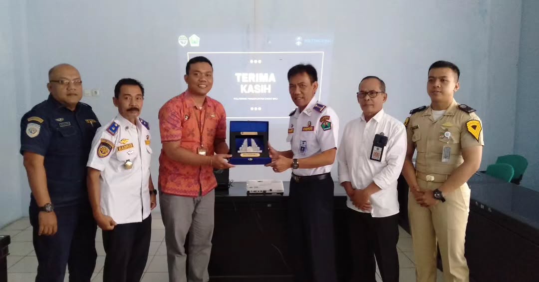 PRAKTIK KERJA LAPANGAN TARUNA PERHUBUNGAN POLTRADA BALI
