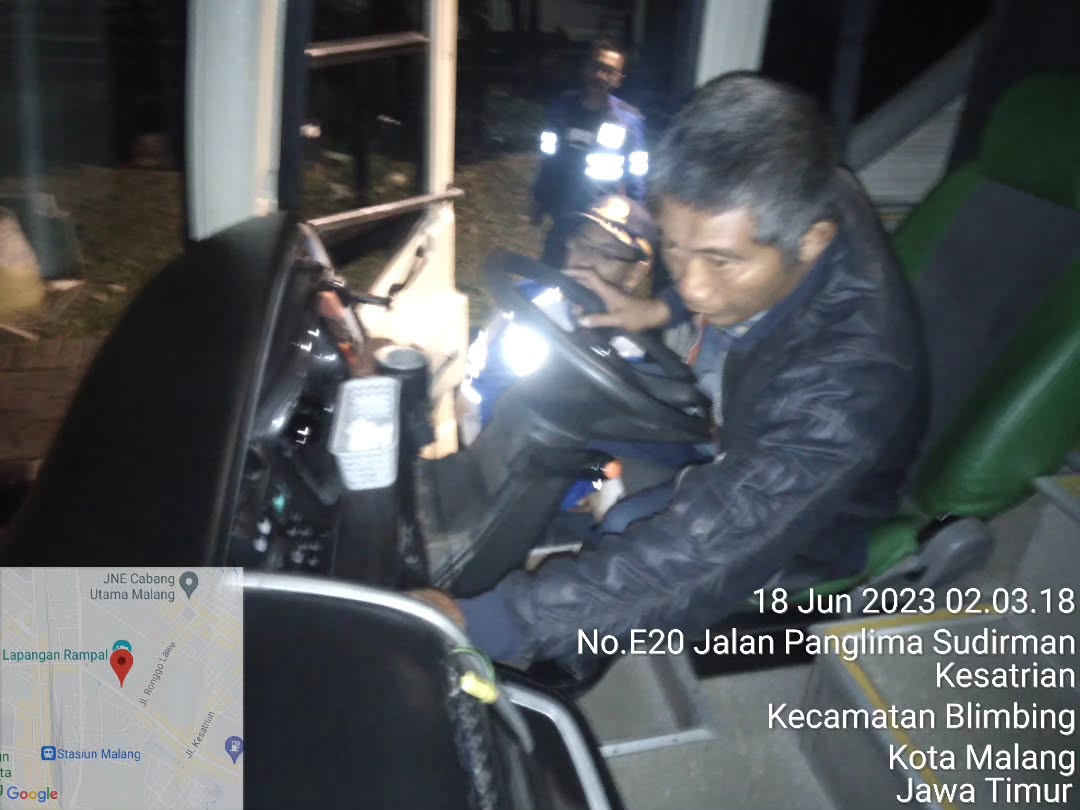 Giat RampCheck Armada Bus untuk pemberangkatan calon jamaah haji tahun 2023 Kota Malang yang diselenggarakan di Lapangan Rampal