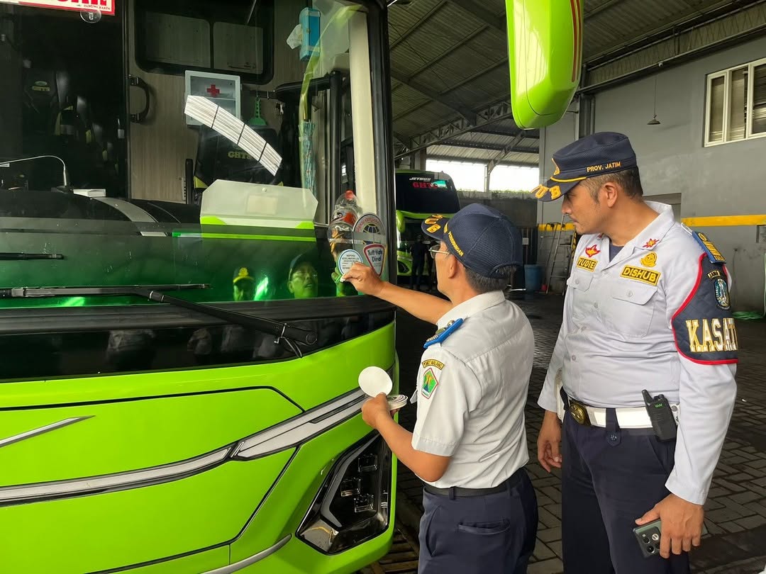 Giat Rampcheck Armada Bus dalam rangka Natal dan Tahun Baru 2024/2025 di Kota Malang